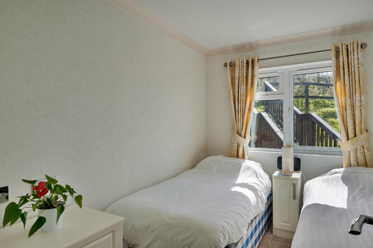 Вилла Finest Retreats - Seacroft Торпойнт Экстерьер фото